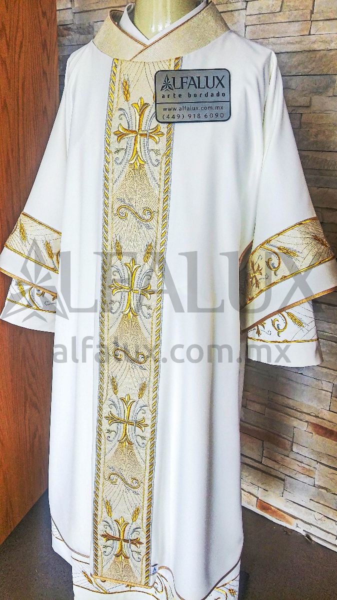 11 CATEDRAL CUERDA Blanco Dalmatica Mangas Cuello Bordado